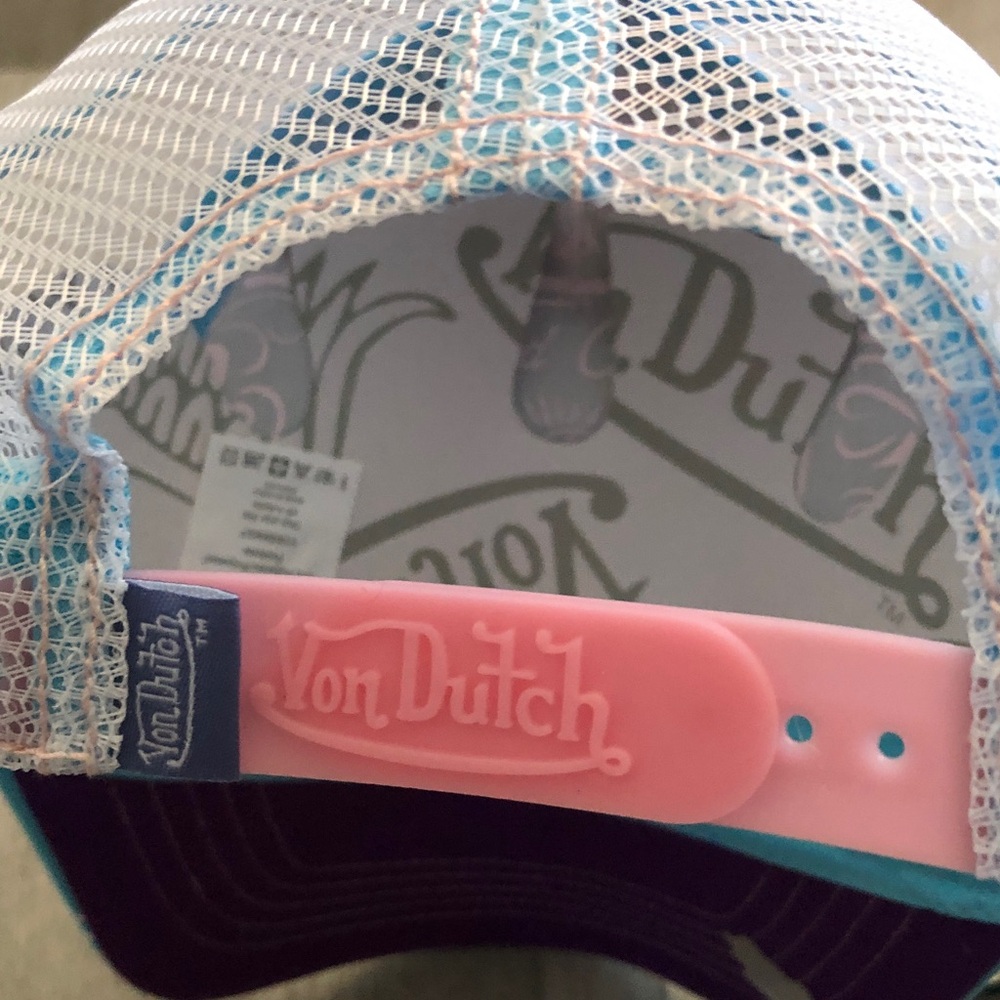Von Dutch Purple Holographic Trucker Hat Logo Patch & Turquoise Bill OS NWT - Picture 9 of 16